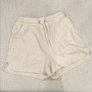 Women's Cream Shorts